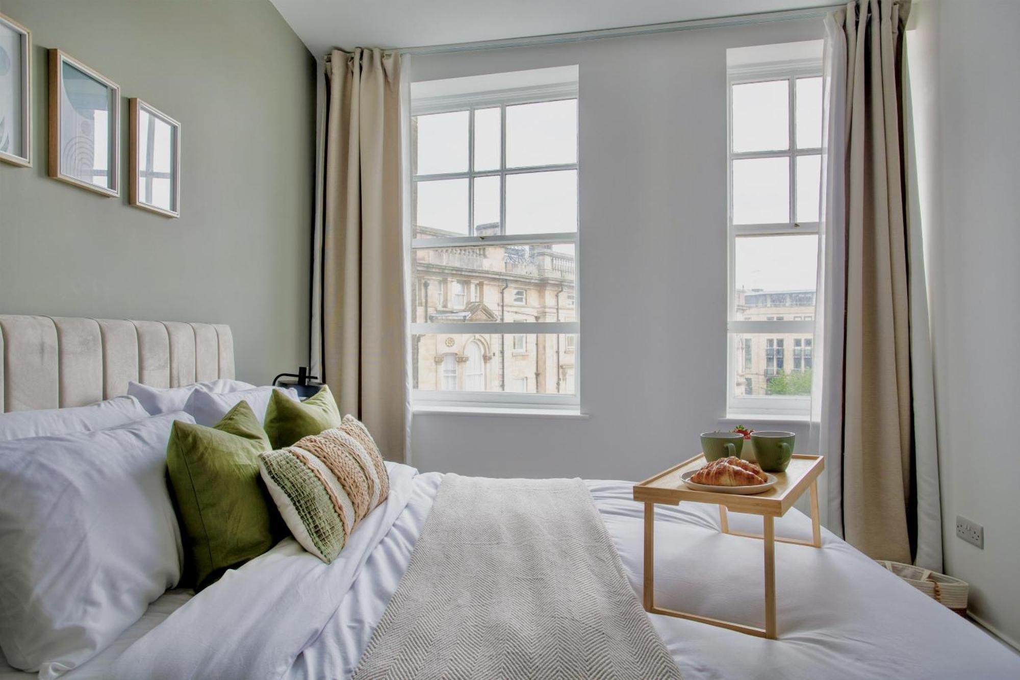 The Yorkshire Crown - Luxury Apartment - Free Parking Nearby Harrogate Exterior photo